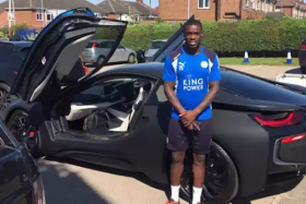 Ghanaian footballer, Jeffrey Schlupp brags about having 3 other cars to choose from after crashing his £190,000 Lamborghini (Photo)